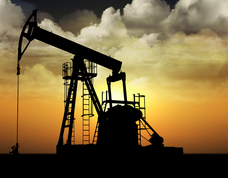 Exxon to Make Large Oil Rig Investment in U.S. Shale With 16 New Drilling Projects